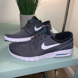 Men’s Nike Air  SB